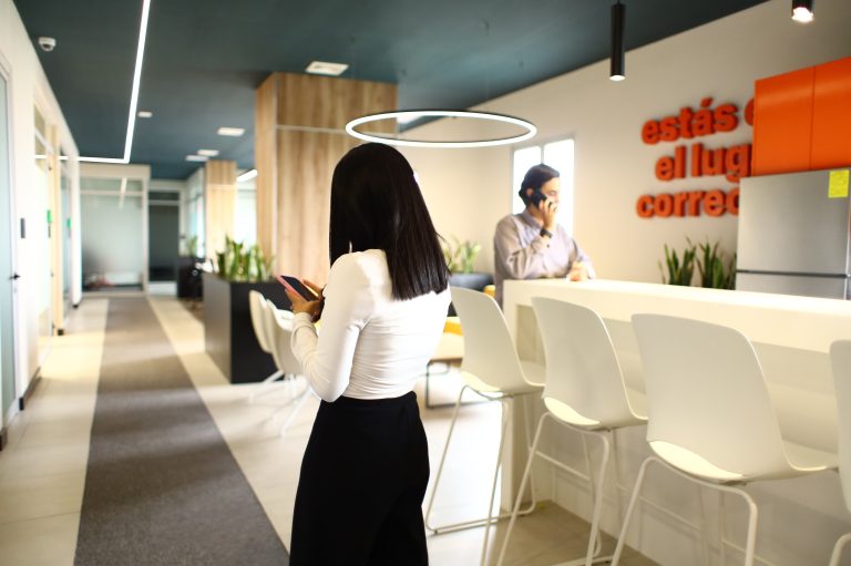 Estaciones listas para jornadas productivas.